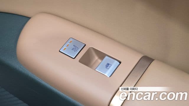 Hyundai Grandeur Hybrid 2023 — Photo 10/20