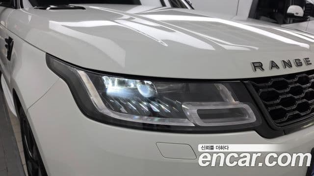 Land Rover Range Rover Sport 2021 — Photo 36/37