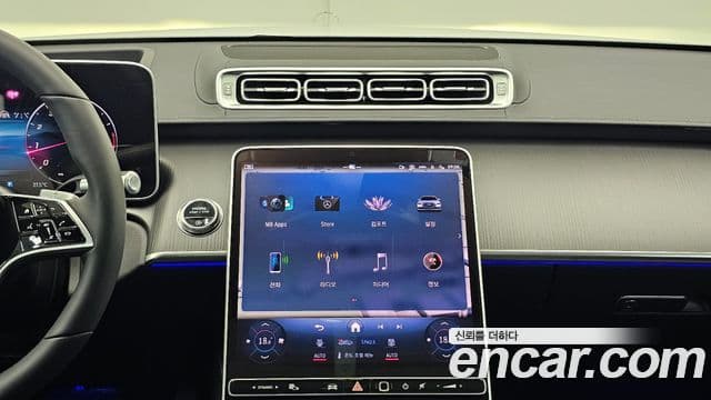 Mercedes-Benz S-Class 2025 — Photo 5/18