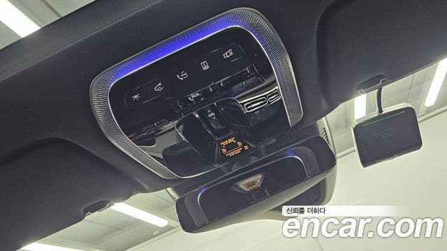 Mercedes-Benz S-Class 2025 — Photo 11/18