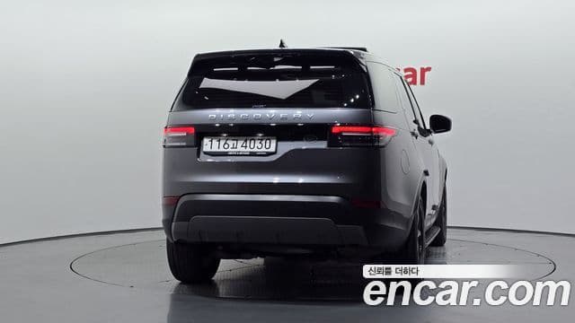 Land Rover Discovery 5 2019 — Фото 4/20