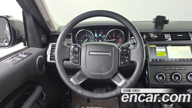 Land Rover Discovery 5 2019 — Фото 13/20