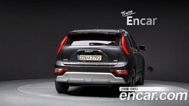 Kia Niro 2022 — Photo 24/35