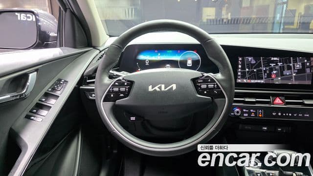 Kia Niro 2022 — Photo 15/35