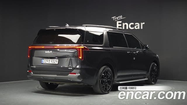 Kia Carnival 2024 — Фото 2/20