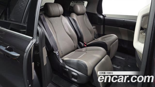 Kia Carnival 2024 — Фото 11/20