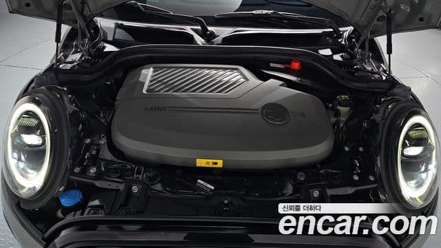 Mini Cooper Electric 2022 — Şəkil 21/30