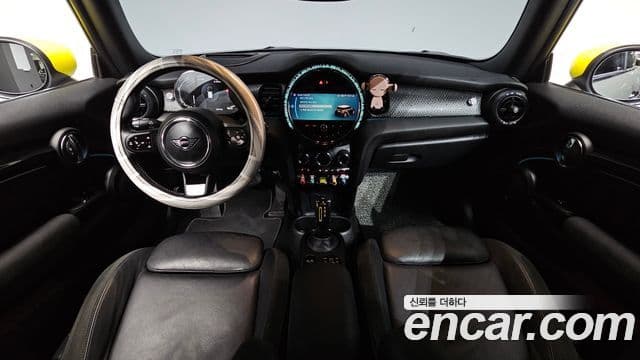 Mini Cooper Electric 2022 — Şəkil 22/30