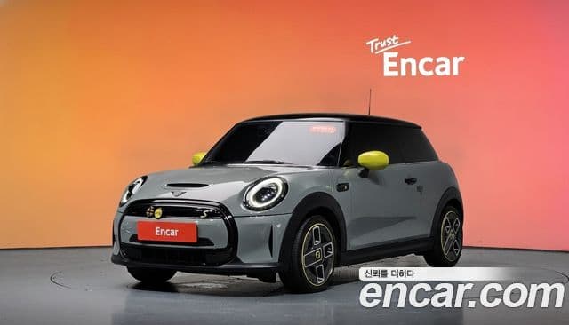 Mini Cooper Electric 2022 — Şəkil 14/30