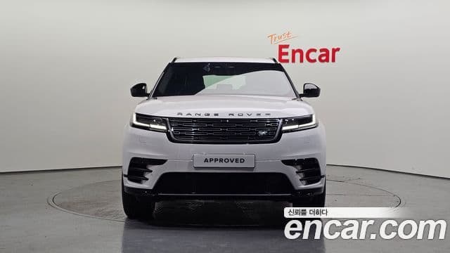 Land Rover Range Rover Velar 2026 — ფოტო 17/20