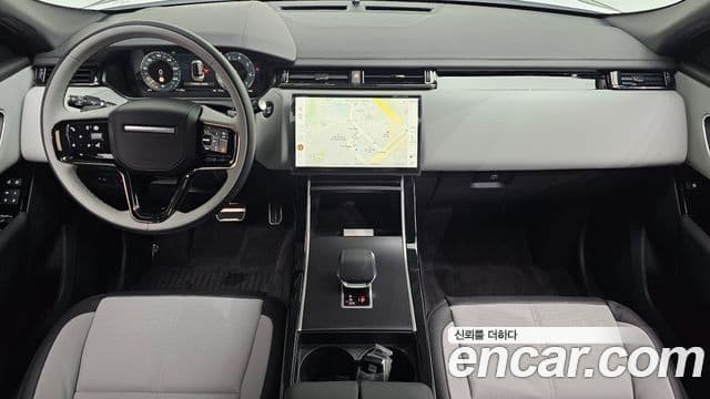 Land Rover Range Rover Velar 2026 — ფოტო 18/20