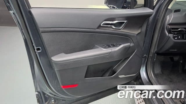 Kia Sportage 2025 — ფოტო 29/30
