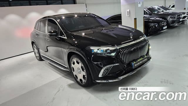 Mercedes-Benz EQS SUV 2025 — Photo 15/20