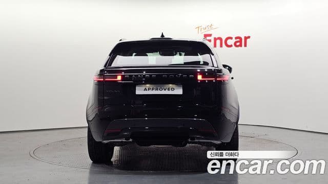 Land Rover Range Rover Velar 2026 — Фото 7/20