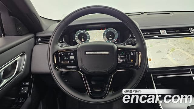 Land Rover Range Rover Velar 2026 — Фото 15/20