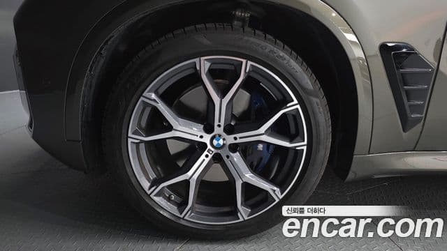 BMW X5 2026 — ფოტო 29/35