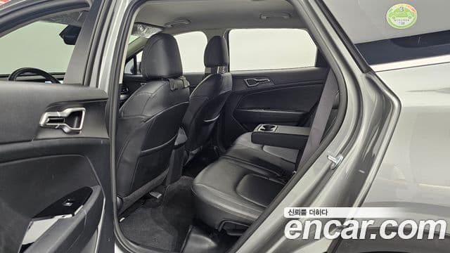 Kia Sportage 2023 — Фото 11/20