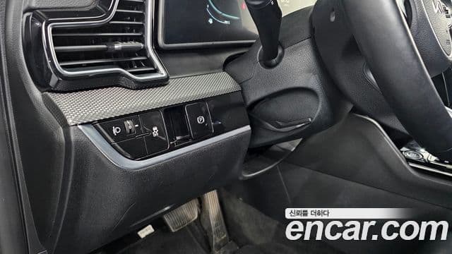 Kia Sportage 2023 — Фото 17/20