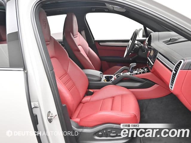 Porsche Cayenne 2023 — Photo 15/20