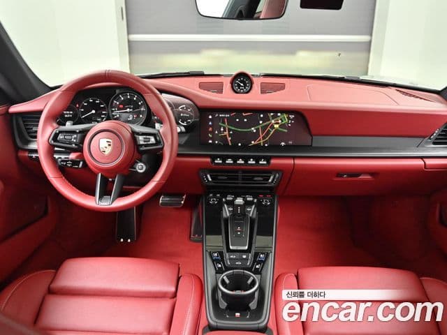 Porsche 911 2024 — Photo 1/20