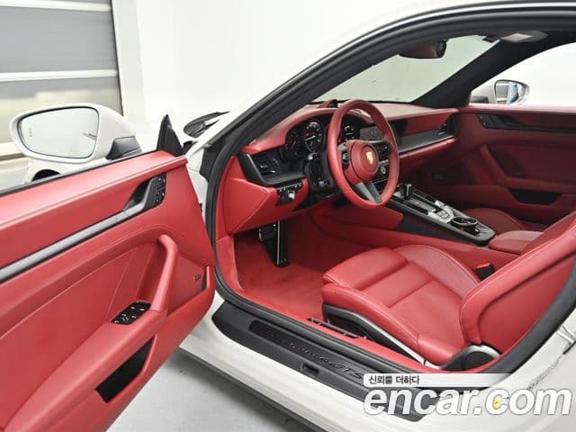 Porsche 911 2024 — Photo 10/20