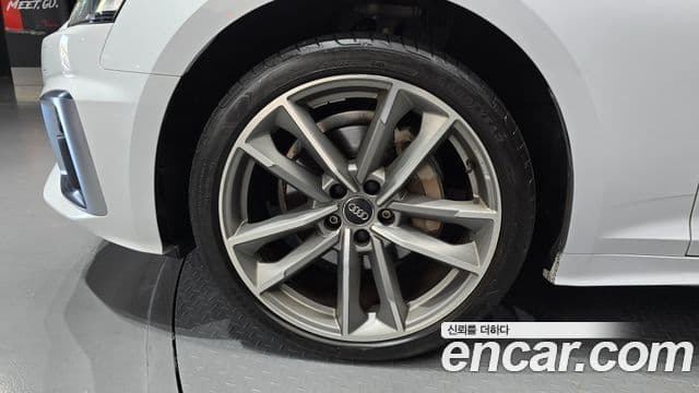 Audi A5 2021 — Şəkil 13/20