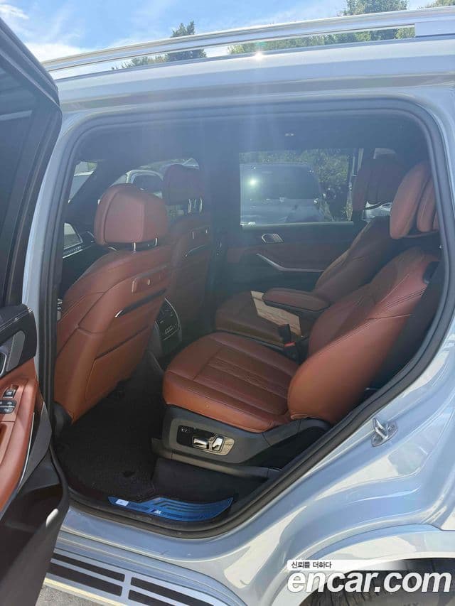 BMW X7 2026 — Photo 4/11