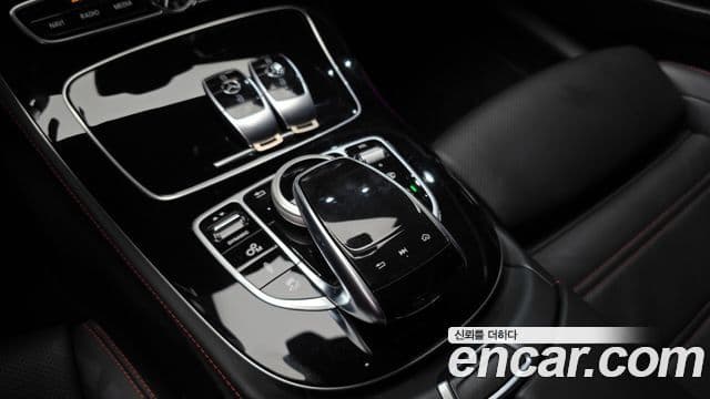 Mercedes-Benz E-Class 2020 — ფოტო 6/30
