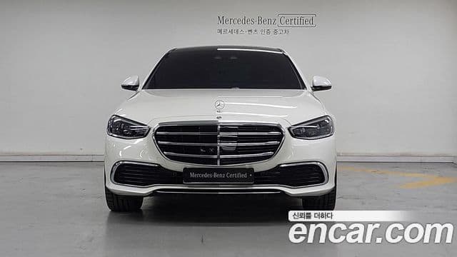 Mercedes-Benz S-Class 2023 — Photo 7/17