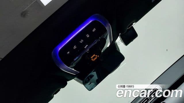 Mercedes-Benz S-Class 2023 — Photo 16/17