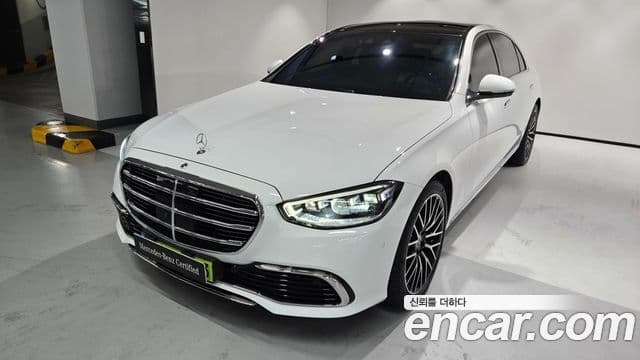 Mercedes-Benz S-Class 2025 — Photo 3/20