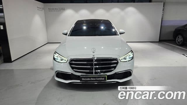 Mercedes-Benz S-Class 2025 — Photo 13/20