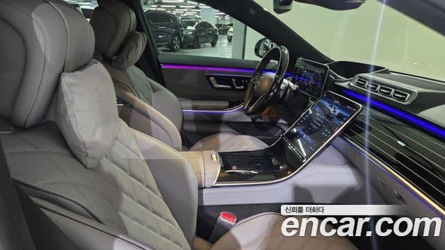 Mercedes-Benz S-Class 2025 — Photo 14/20