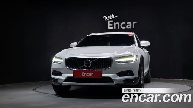 Volvo V90 Cross Country 2024 — Şəkil 31/33