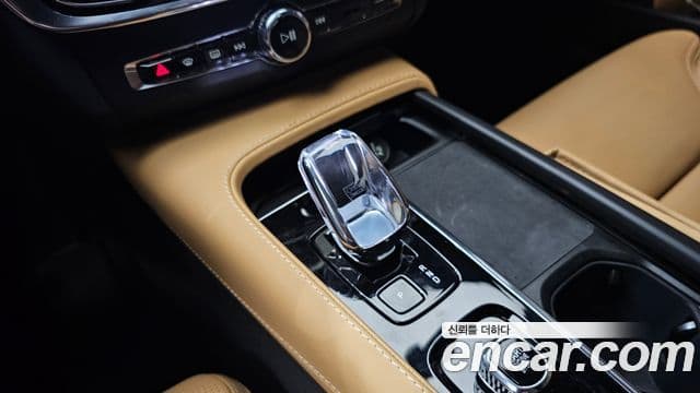 Volvo V90 Cross Country 2024 — Şəkil 14/33