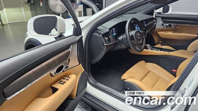 Volvo V90 Cross Country 2024 — Şəkil 22/33