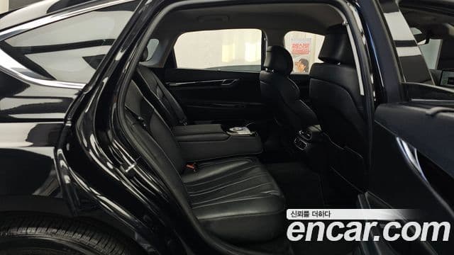 Genesis G80 2021 — ფოტო 14/35