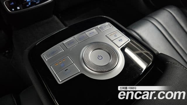 Genesis G80 2021 — ფოტო 25/35