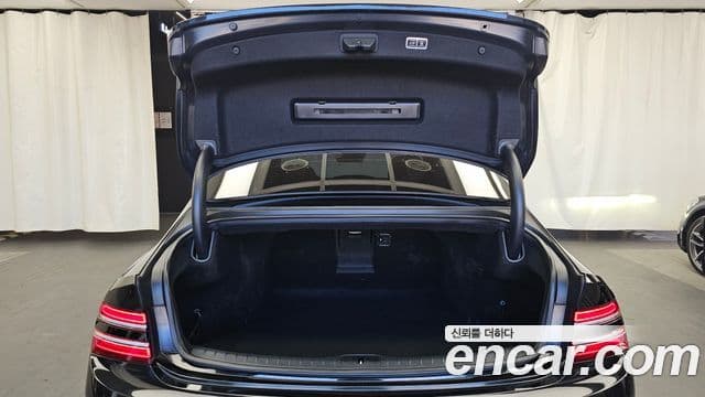 Genesis G80 2021 — ფოტო 16/35