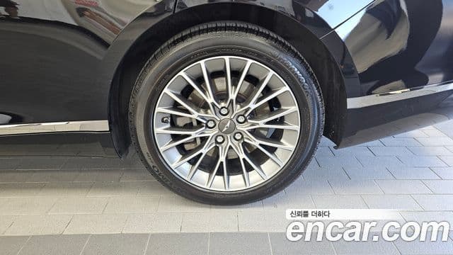 Genesis G80 2021 — ფოტო 32/35