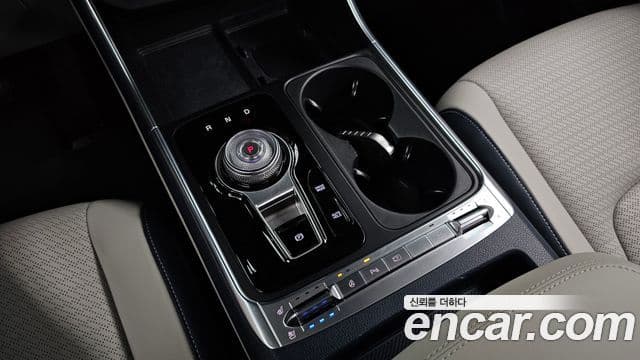 Kia Carnival 2024 — Photo 22/35