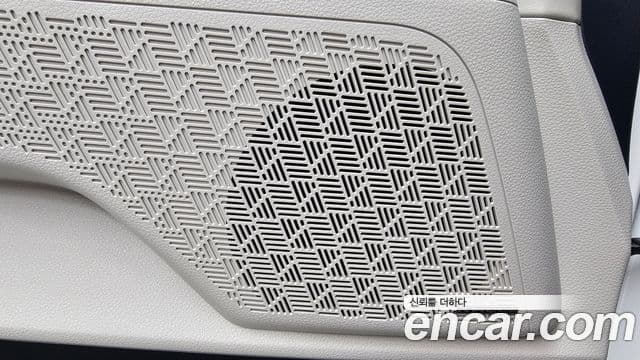 Kia Carnival 2024 — Photo 15/35