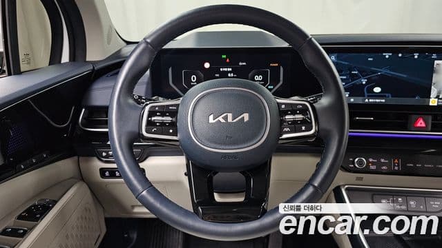 Kia Carnival 2024 — Photo 12/35
