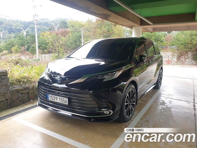 Toyota Sienna 2022 — Photo 4/20