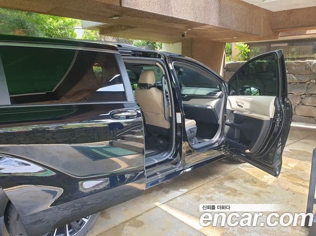 Toyota Sienna 2022 — Photo 6/20