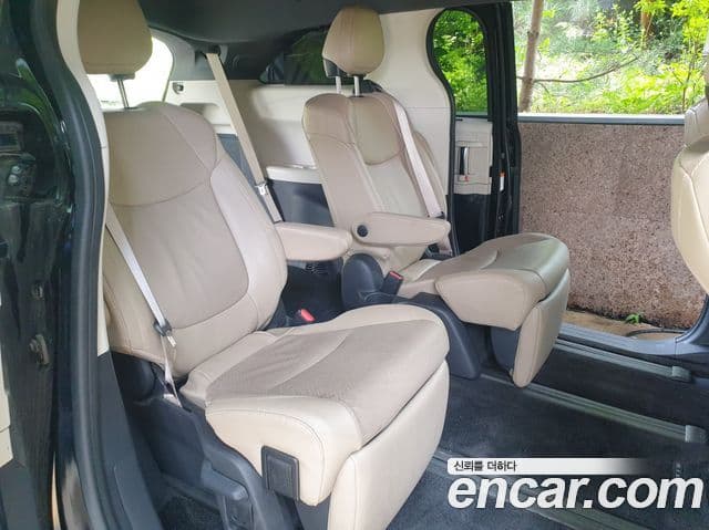 Toyota Sienna 2022 — Photo 13/20