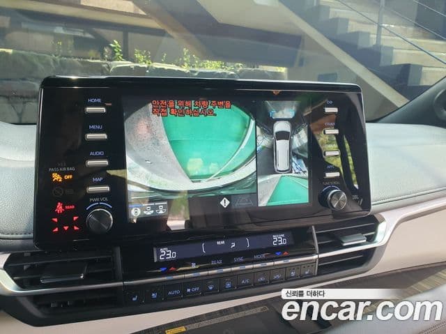 Toyota Sienna 2022 — Photo 2/20