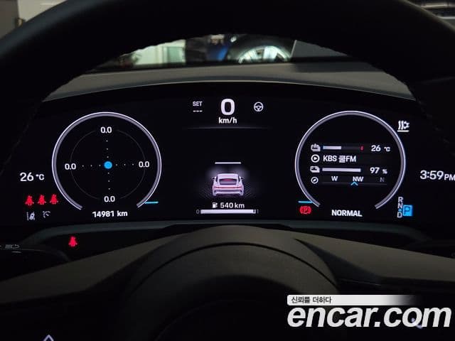 Porsche Taycan 2025 — ფოტო 16/20