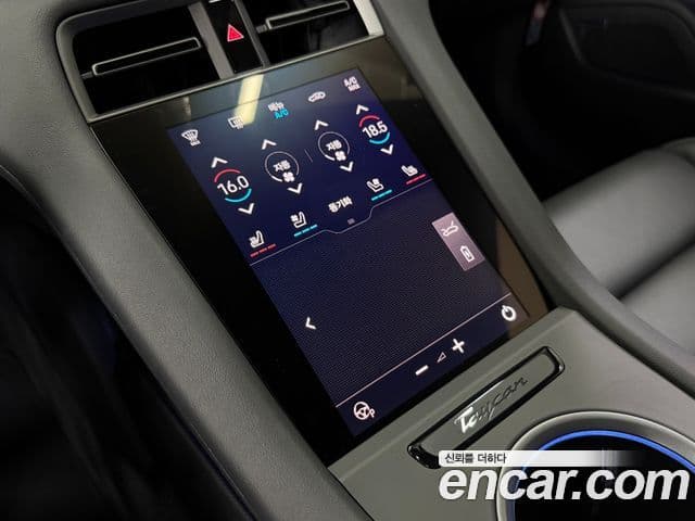 Porsche Taycan 2025 — ფოტო 3/20