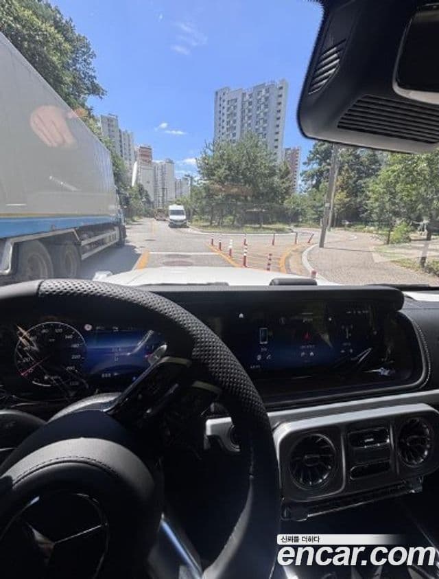 Mercedes-Benz G-Class 2026 — Photo 16/16
